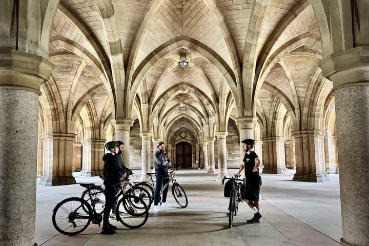 Essential Bike and E‑Bike Tour of Glasgow: River Clyde Loop & Historic Sights photo 3