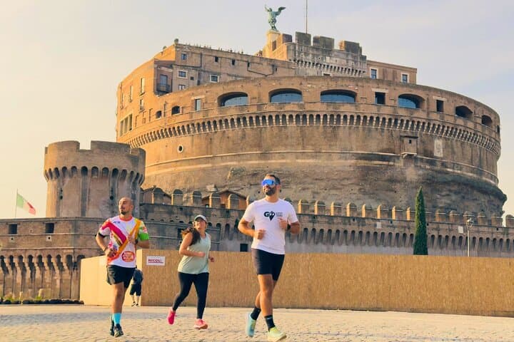 Run Rome's 7K Historical Centers Tour — Spanish Steps, Trevi & Pantheon photo 5