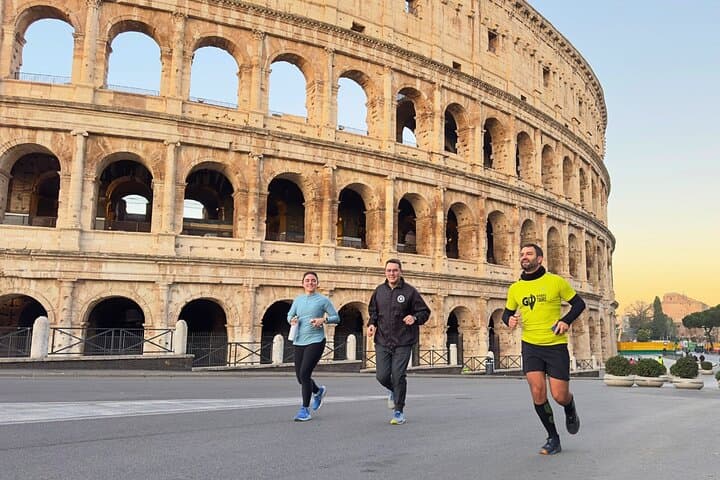 Run Rome's 7K Historical Centers Tour — Spanish Steps, Trevi & Pantheon photo 6