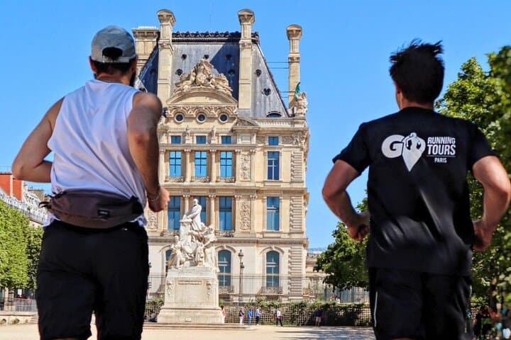 Run Paris’s Main Sights: 8K Guided Morning Run Past the Eiffel & Louvre photo 6