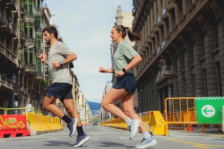 Run Barcelona's Gothic Quarter: 7K Group Running Tour from Plaça Catalunya photo 4
