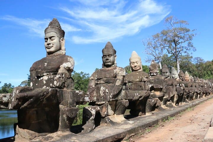 Full-Day Angkor Temple Tour: Angkor Wat, Bayon & Ta Prohm photo 5
