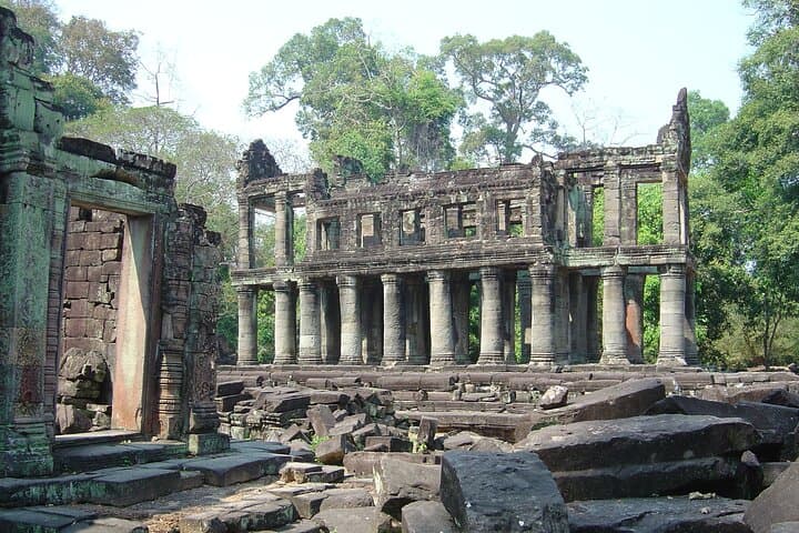 Full-Day Angkor Temple Tour: Angkor Wat, Bayon & Ta Prohm photo 6