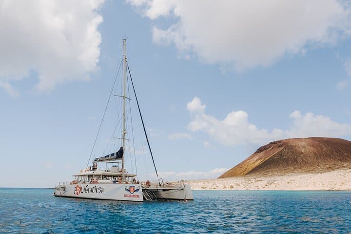La Graciosa Catamaran Cruise: Day Sail, Snorkel & Kayak from Lanzarote photo 2