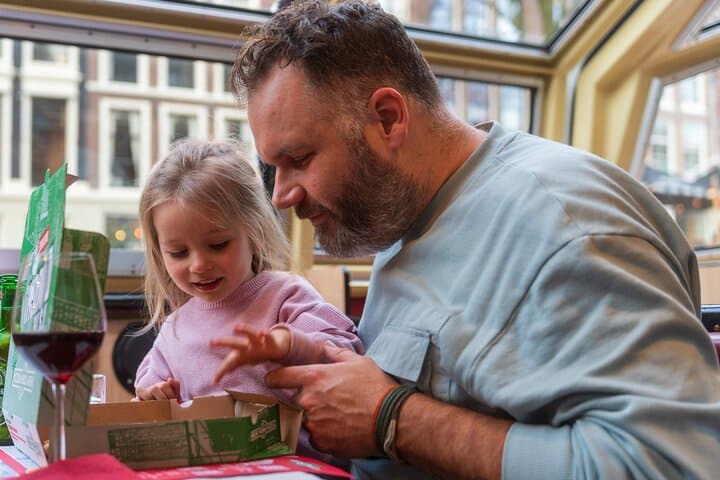 Amsterdam Pizza Cruise: 90-Minute Canal Tour with Unlimited Drinks photo 4