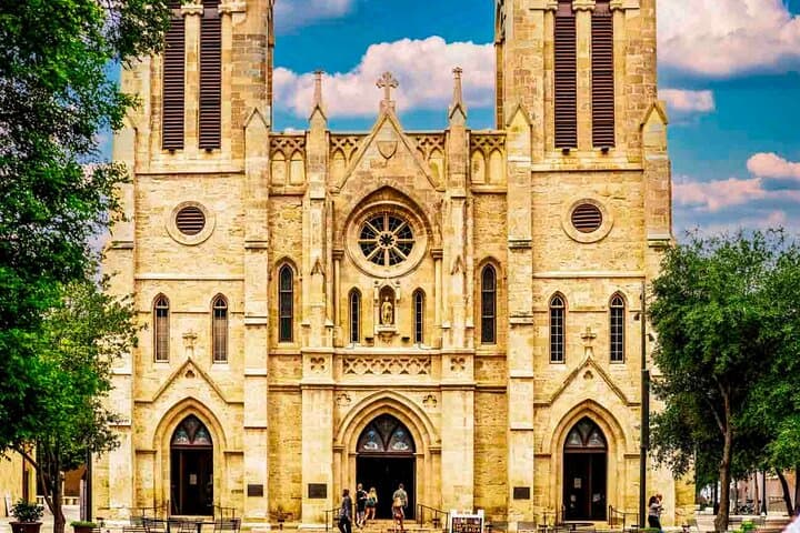 San Antonio Half-Day UNESCO Colonial Missions Driving Tour — Guided Cultural Experience photo 4