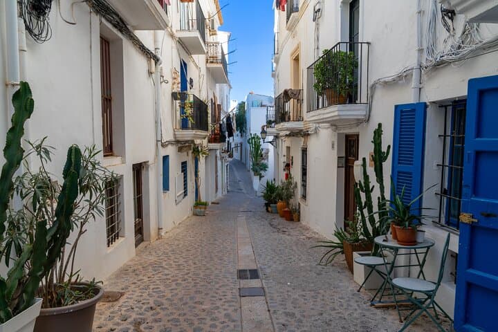 Ibiza Highlights Shore Excursion: Dalt Vila, Santa Gertrudis & Santa Eulalia photo 2