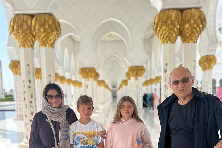 Abu Dhabi Grand Mosque, Heritage Village & Emirates Palace Day Tour photo 3