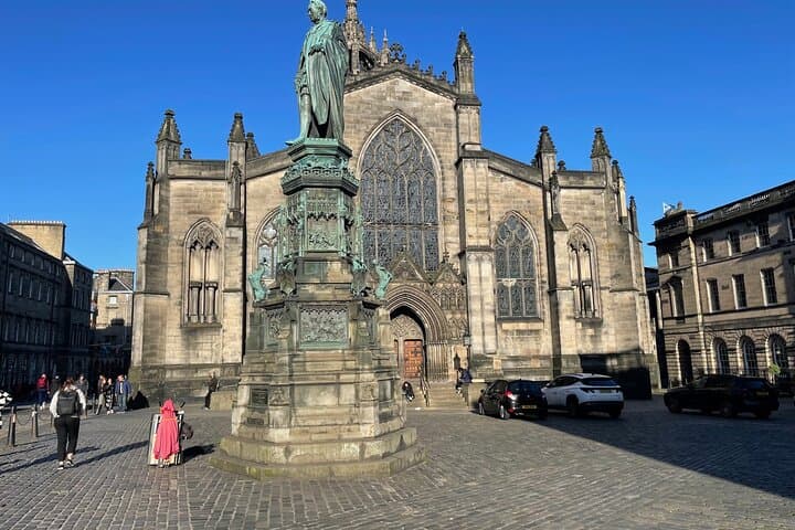 Full-Day Private Edinburgh City Tour: Arthur's Seat, Castle & Ghost Walk photo 6
