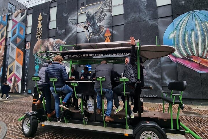 Manchester Private Beer Bike Tour: Pedal-Pub Experience