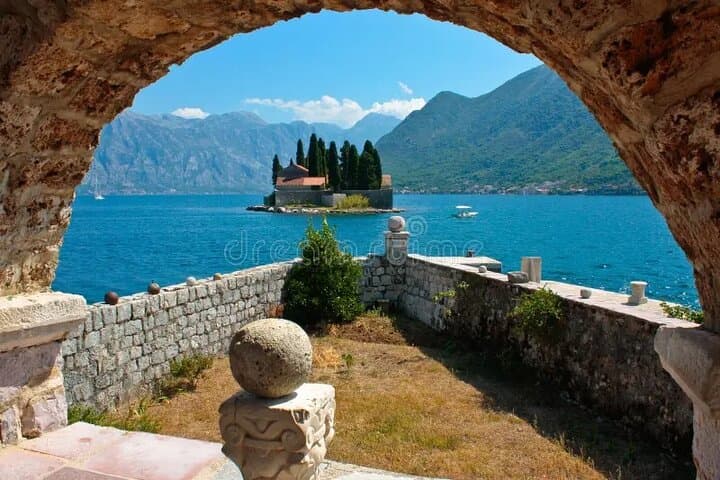Day Trip from Dubrovnik: Montenegro & Kotor Bay Boat Cruise photo 6