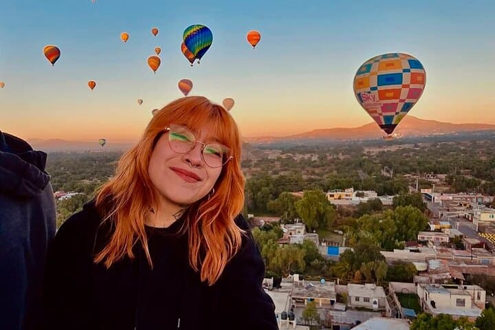 Sunrise Hot-Air Balloon Over Teotihuacán with Sky Balloons Mexico photo 4