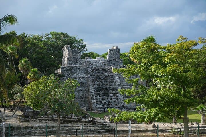 Private Cancun City Tour — El Meco Ruins, Mercado 28 & Playa Delfines Guide
