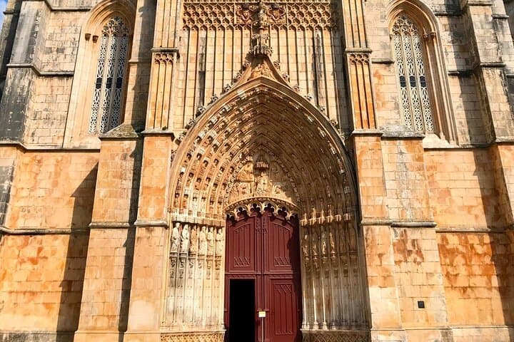 Óbidos Castle, Nazaré & Batalha Monastery: Day Tour from Lisbon photo 5