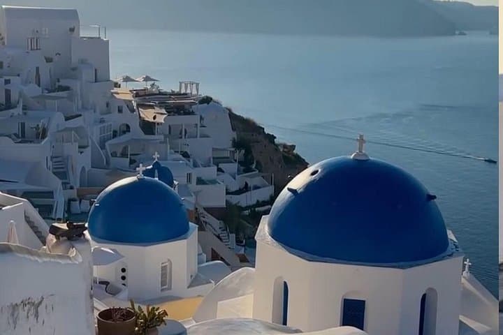 Santorini Blue Domes: Firostefani, Imerovigli & Oia — 4-Hour Private Tour photo 3