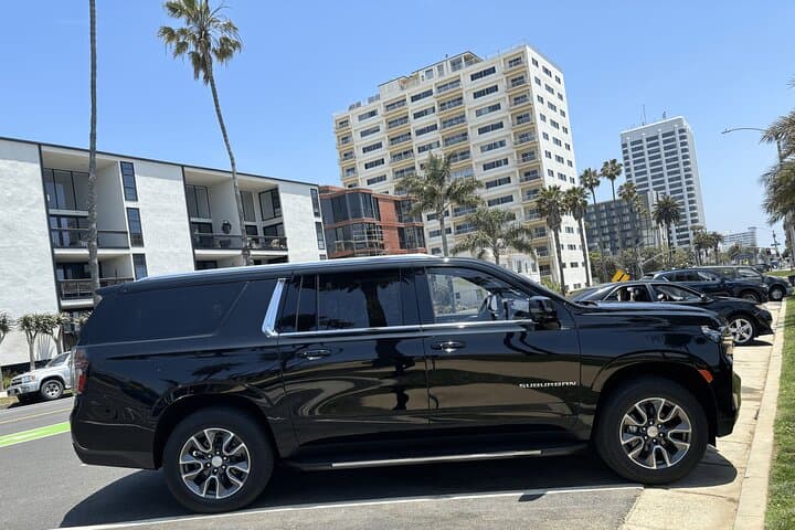 Private Airport Transfer in Los Angeles: Reliable LAX Chauffeur Service photo 2