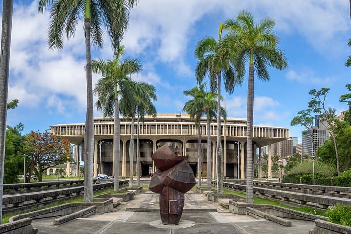 Self-Guided Downtown Honolulu Walking Audio Tour: Explore Iolani Palace & Historic Sights photo 4