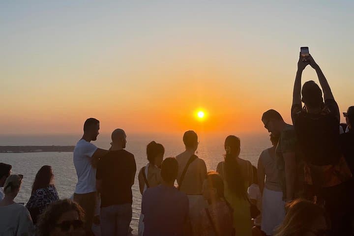 Discover Santorini: A Morning Escape to Island Beauty