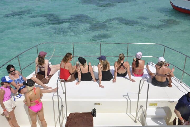 Private Catamaran Cruise from Bávaro: Snorkel, BBQ & Natural Pool Experience photo 4