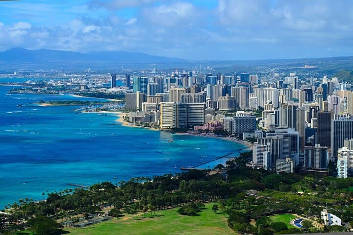 Waikiki Self-Guided Audio Walking Tour — Duke Statue to Diamond Head Views photo 2
