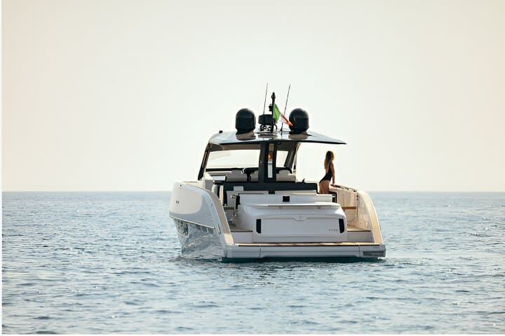 Capri Luxury Yacht Tour: Positano, Amalfi & Li Galli in a Day photo 2