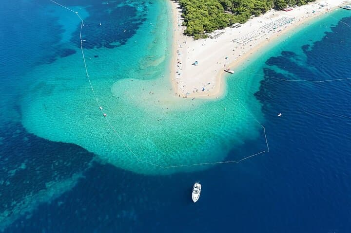 Speedboat Escape to Zlatni Rat & Hvar: Private Day Trip from Split