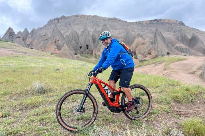 2-Day Cappadocia Cycling Tour: Göreme Valleys, Fairy Chimneys & Red Valley Sunset photo 2