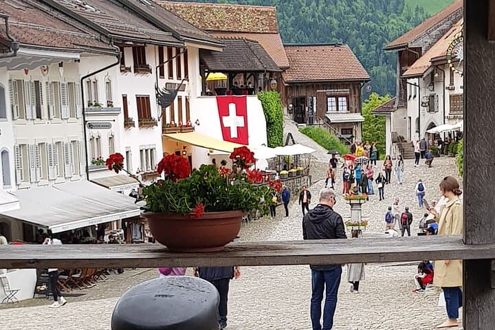 Gruyères Castle Cheese and Chocolate Luxury Private Tour from Zurich