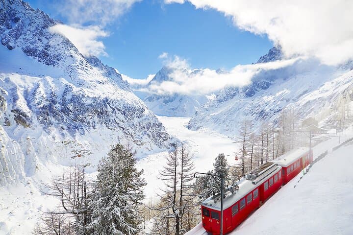 Full-Day Chamonix Mont Blanc Hike: Aiguille du Midi, Plan de l'Aiguille to Mer de Glace photo 5