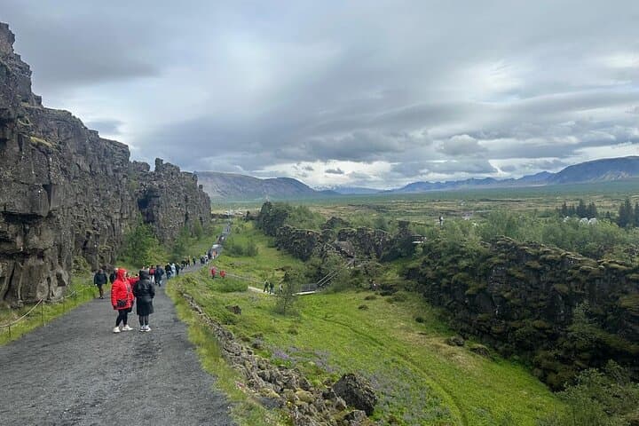 Private Golden Circle Tour from Reykjavik — Þingvellir, Geysir & Gullfoss (9‑Hour) photo 3