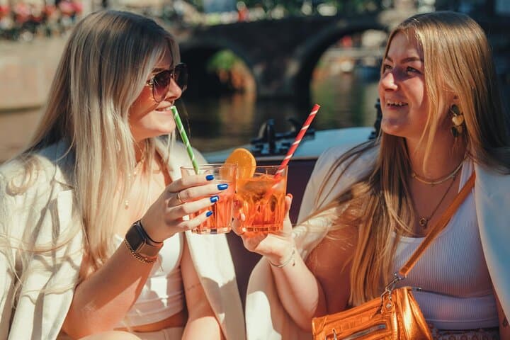 Open-Boat Amsterdam Canal Cruise — 60-Min Guided Tour with Local Hosts photo 3