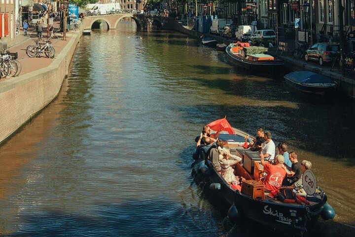 Open-Boat Amsterdam Canal Cruise — 60-Min Guided Tour with Local Hosts photo 5