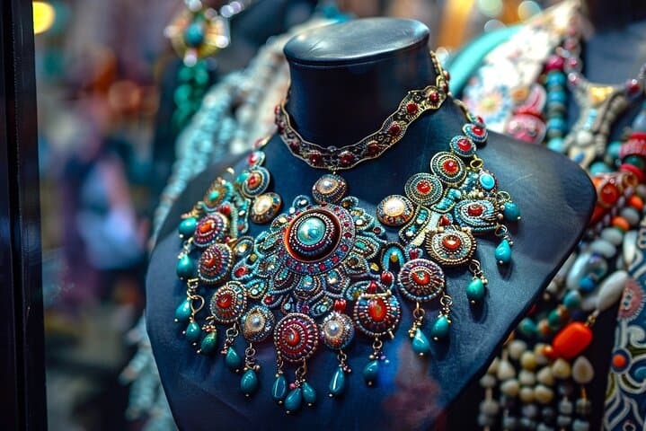 Insider Las Vegas Designer Shopping Tour with Personal Stylist photo 4