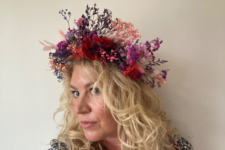 Flower Crown and Fizz Workshop in London — Make Your Own Festival Headpiece photo 4