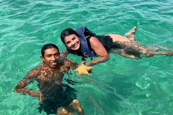 San Blas Day Trip: Snorkel Sunken Ships, Starfish Pools & Kuna Island Beaches photo 2