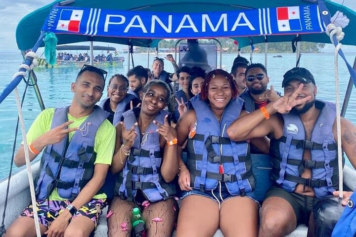 San Blas Day Trip: Snorkel Sunken Ships, Starfish Pools & Kuna Island Beaches