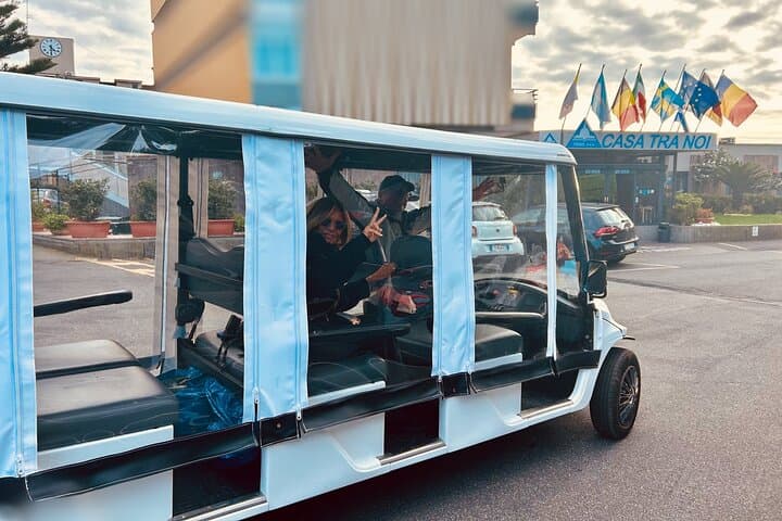 Private Electric Golf Cart Tour in Rome — Custom City Sightseeing photo 2