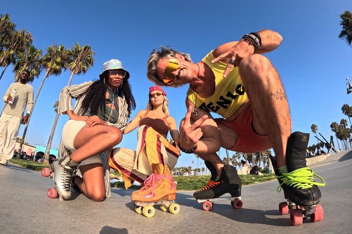 Venice Beach Boardwalk Roller Skating Tour — Skate the Ocean Front Walk with Locals photo 2