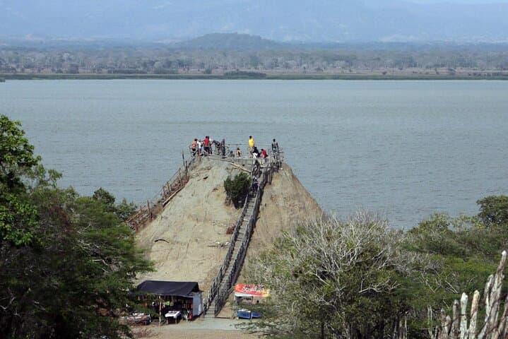 Totumo Volcano Mud Bath and Manzanillo Private Beach Day Trip from Cartagena photo 3