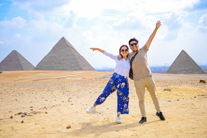 Private Giza Pyramids Tour: Camel Ride, Pyramid Access & Papyrus Museum