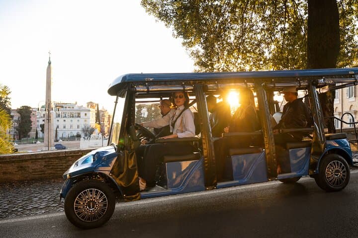 Rome Night Tour by Golf Cart: Prosecco, Gelato & Moonlit Landmarks photo 5