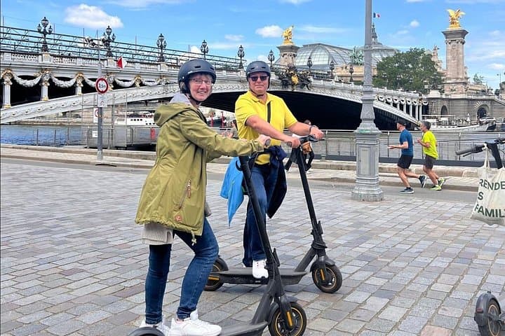 Best Paris E-Scooter City Tour: Small-Group Ride to Eiffel, Louvre & Notre-Dame photo 2