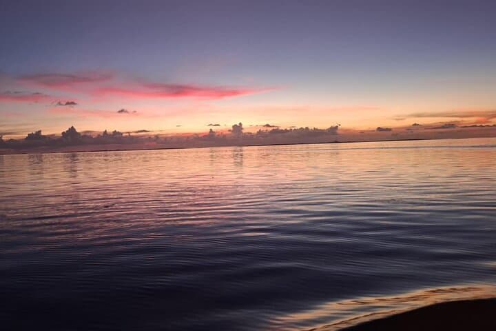 Tahiti Private Sunset Cruise: Sandbank Snorkel, Aperitif & Lagoon Views photo 3