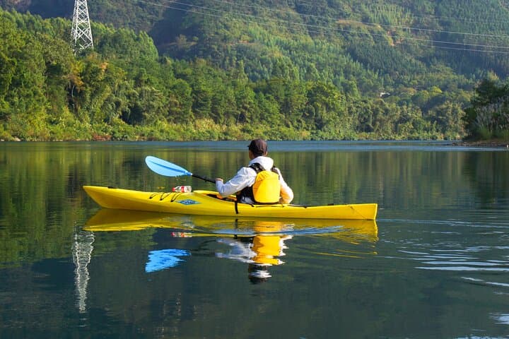 Guilin Kayaking Adventure: 10km Guided Paddle on the Li River photo 5