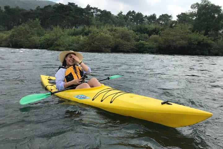 Guilin Kayaking Adventure: 10km Guided Paddle on the Li River photo 6