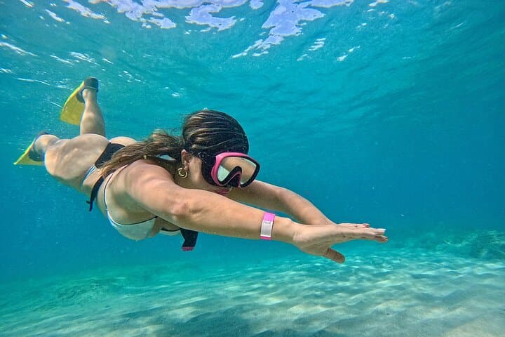 Culebra Day Trip: Swim with Turtles and Flamenco Beach Ferry Adventure photo 3