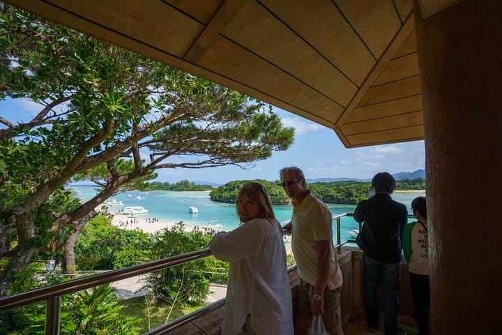 Ishigaki Private Photo Tour: Kabira Bay, Yonehara & Limestone Cave (3–4 hrs) photo 5