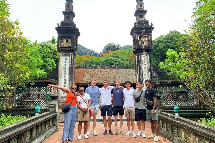 Luxury Day Trip from Hanoi to Hoa Lu & Tam Coc Boat Ride photo 4