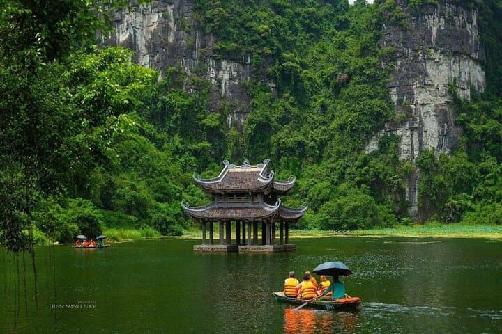 Day Trip to Trang An, Bich Dong & Hang Mua (Mua Caves) from Hanoi