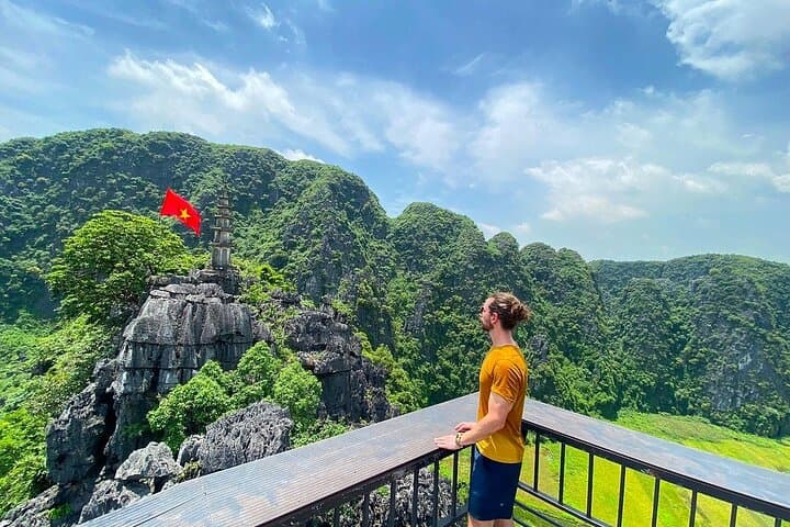 Day Trip to Trang An, Bich Dong & Hang Mua (Mua Caves) from Hanoi photo 6